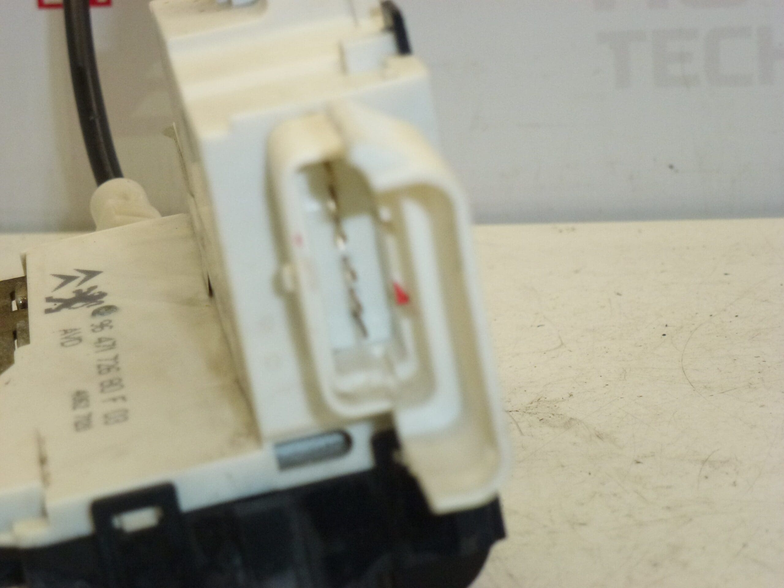 Højre fordørslås Citroën C4 9647172680 9136R8 9136ES - Billede 2