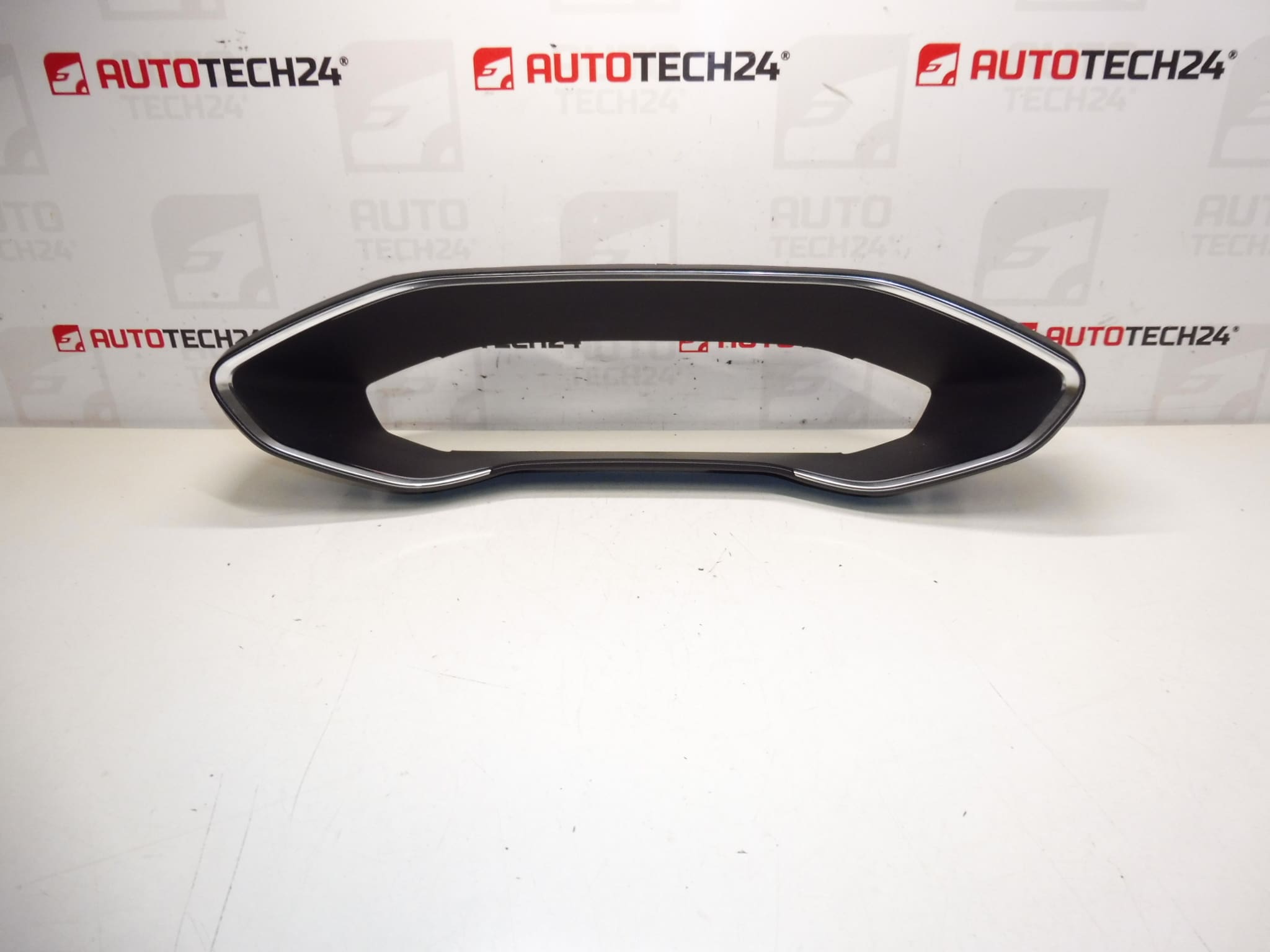 Peugeot 308 T9 instrumentbrætpanel 98368952ZD 9836895277