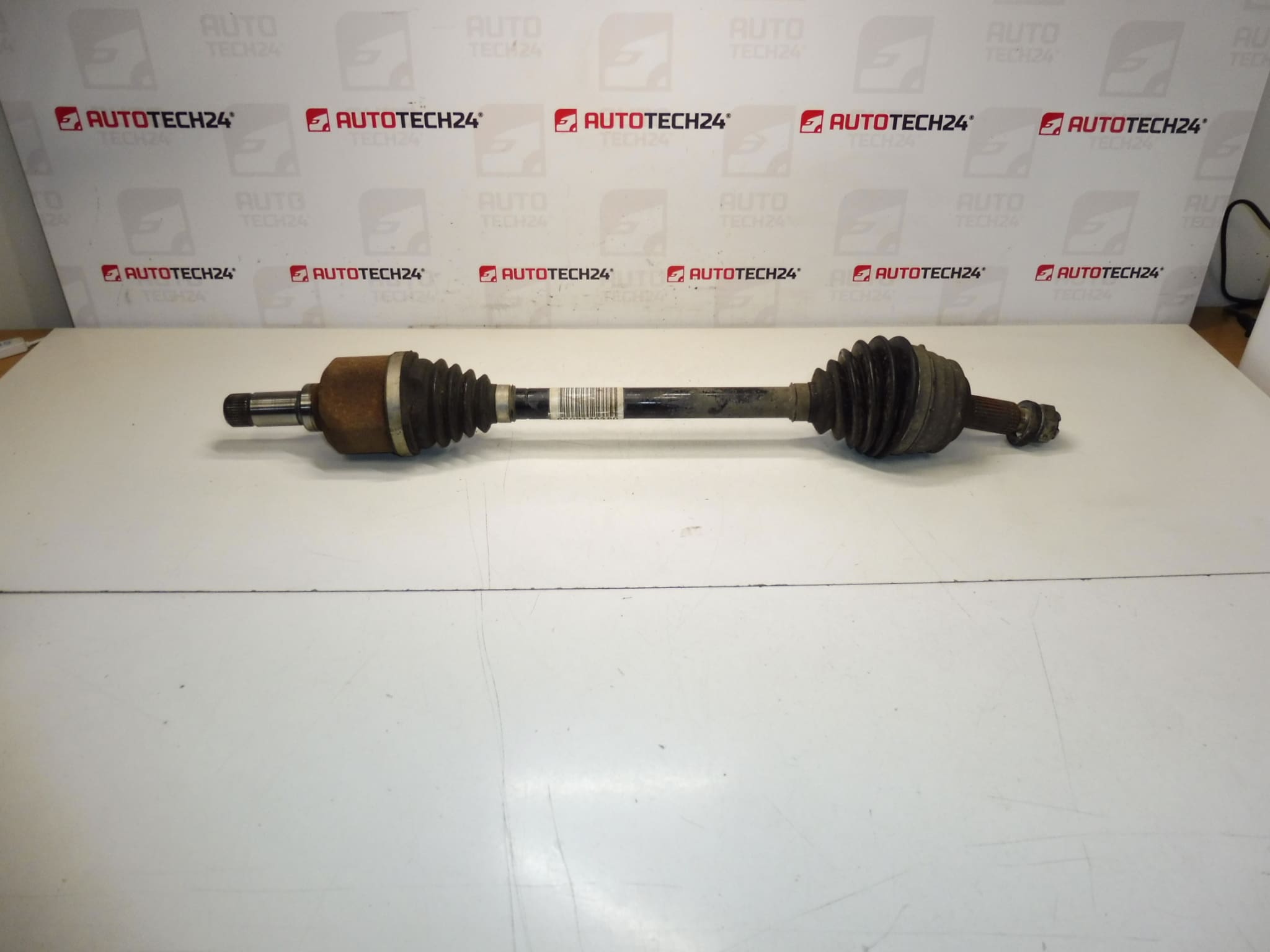 Venstre halvaksel Citroën Peugeot 9809149380 1611621080