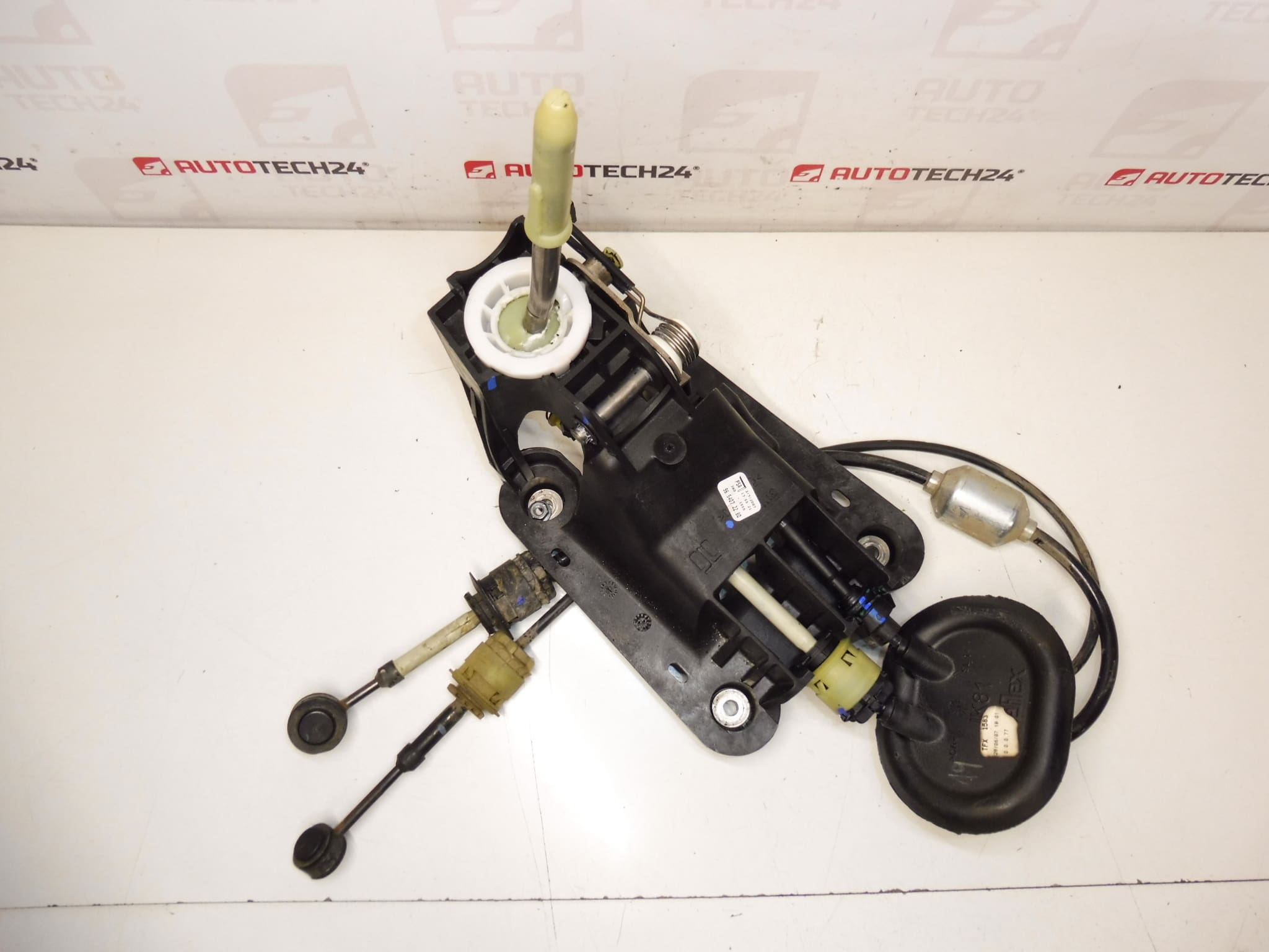 Gearstang med kabler Peugeot 207 9654072280 2400CP 2444CZ - Billede 2