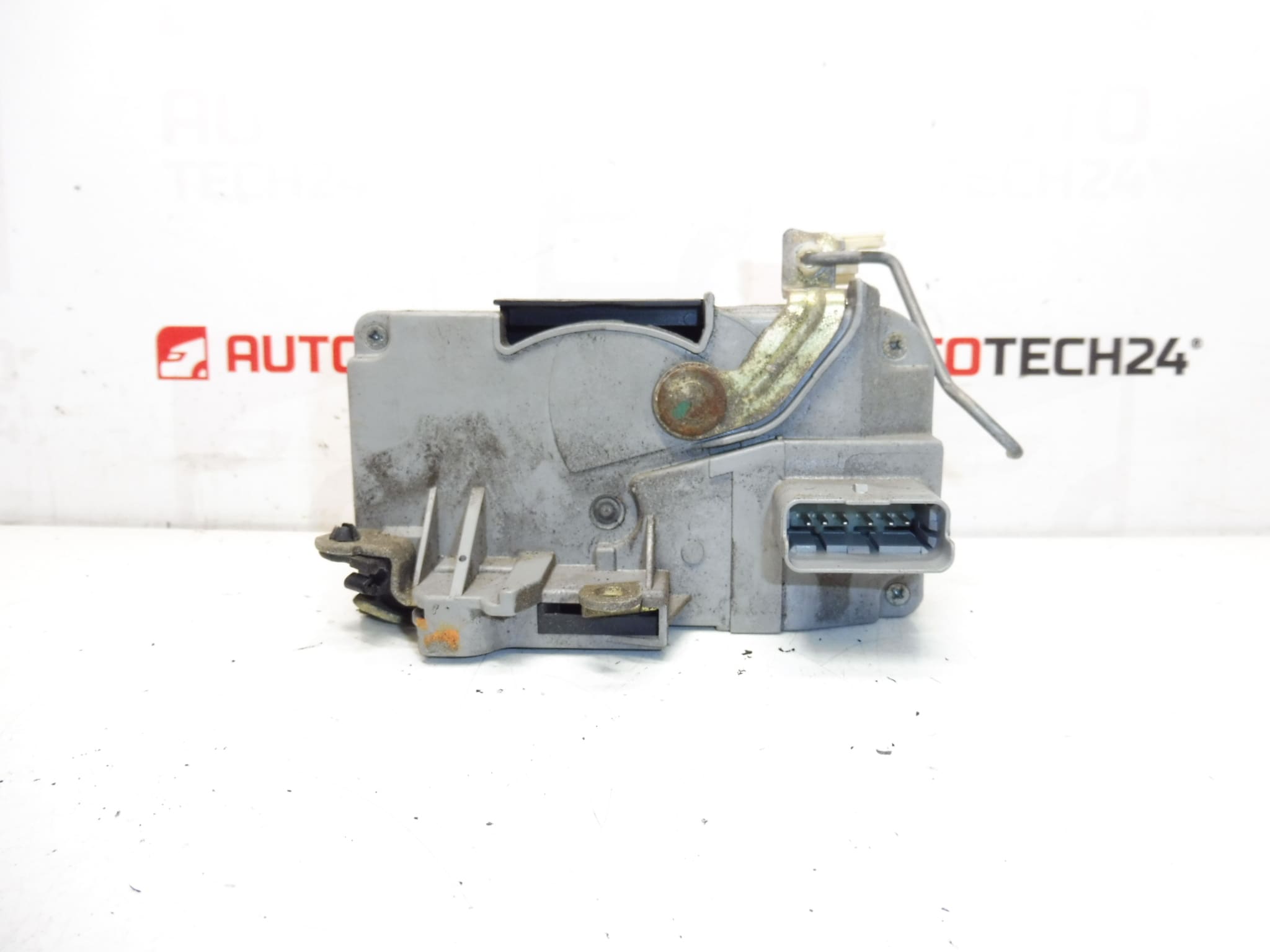 Peugeot Peugeot Castle Castle Castle 307 9136L2