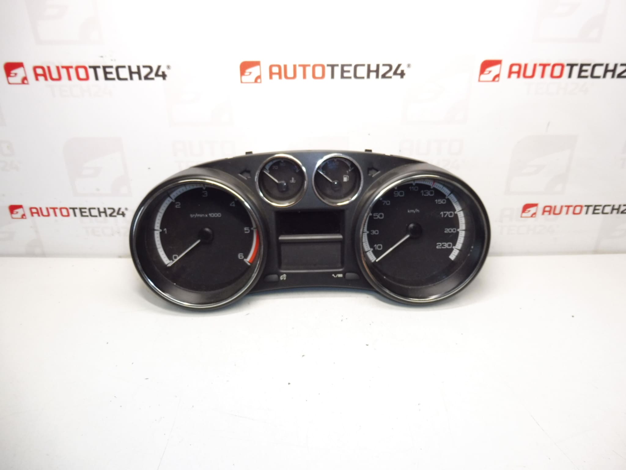 Speedometer Peugeot 308 71600 km 9666649080 9806132480