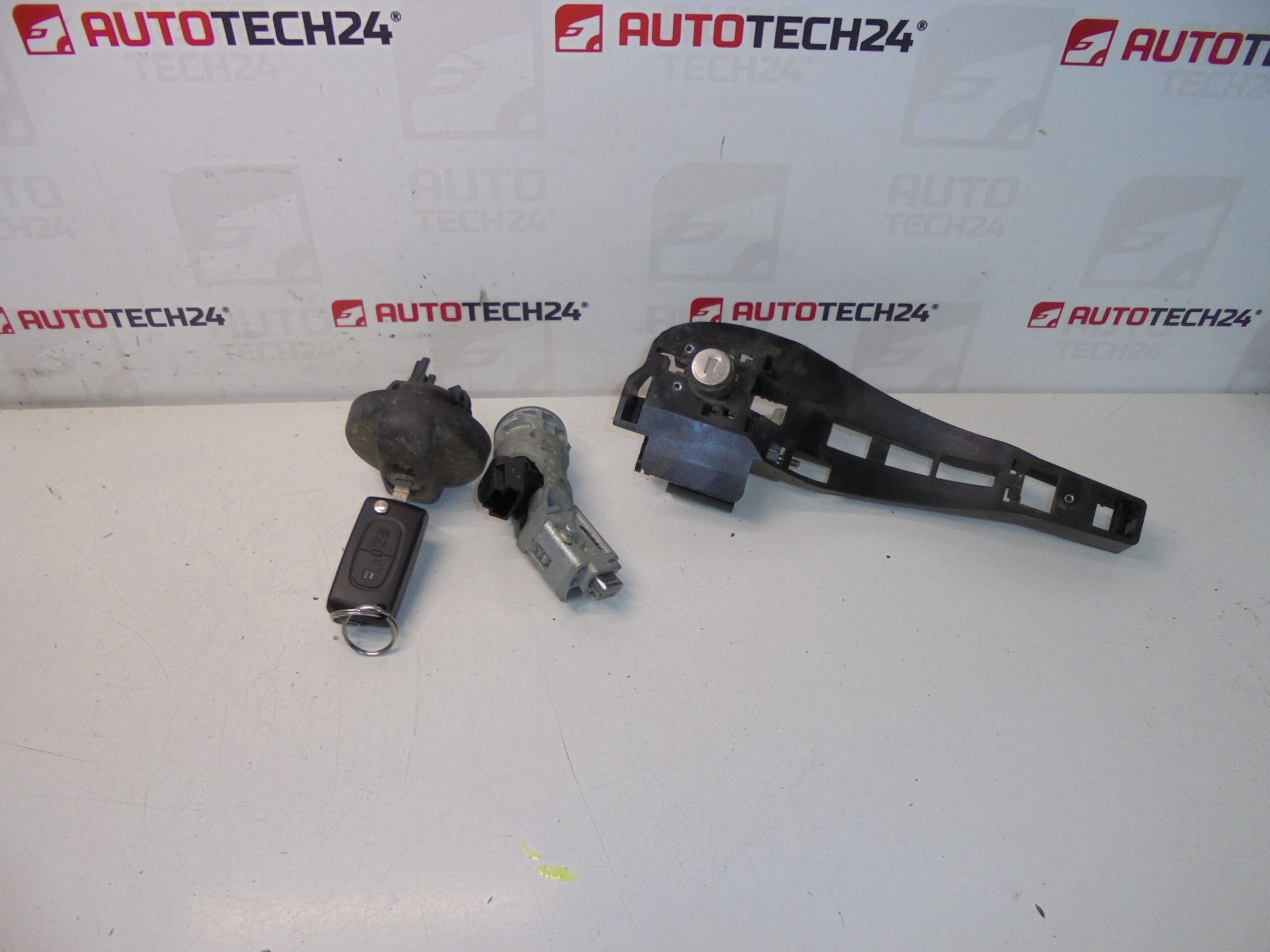 Sæt af låse Citroën C2 C3 4162FP 4162EA