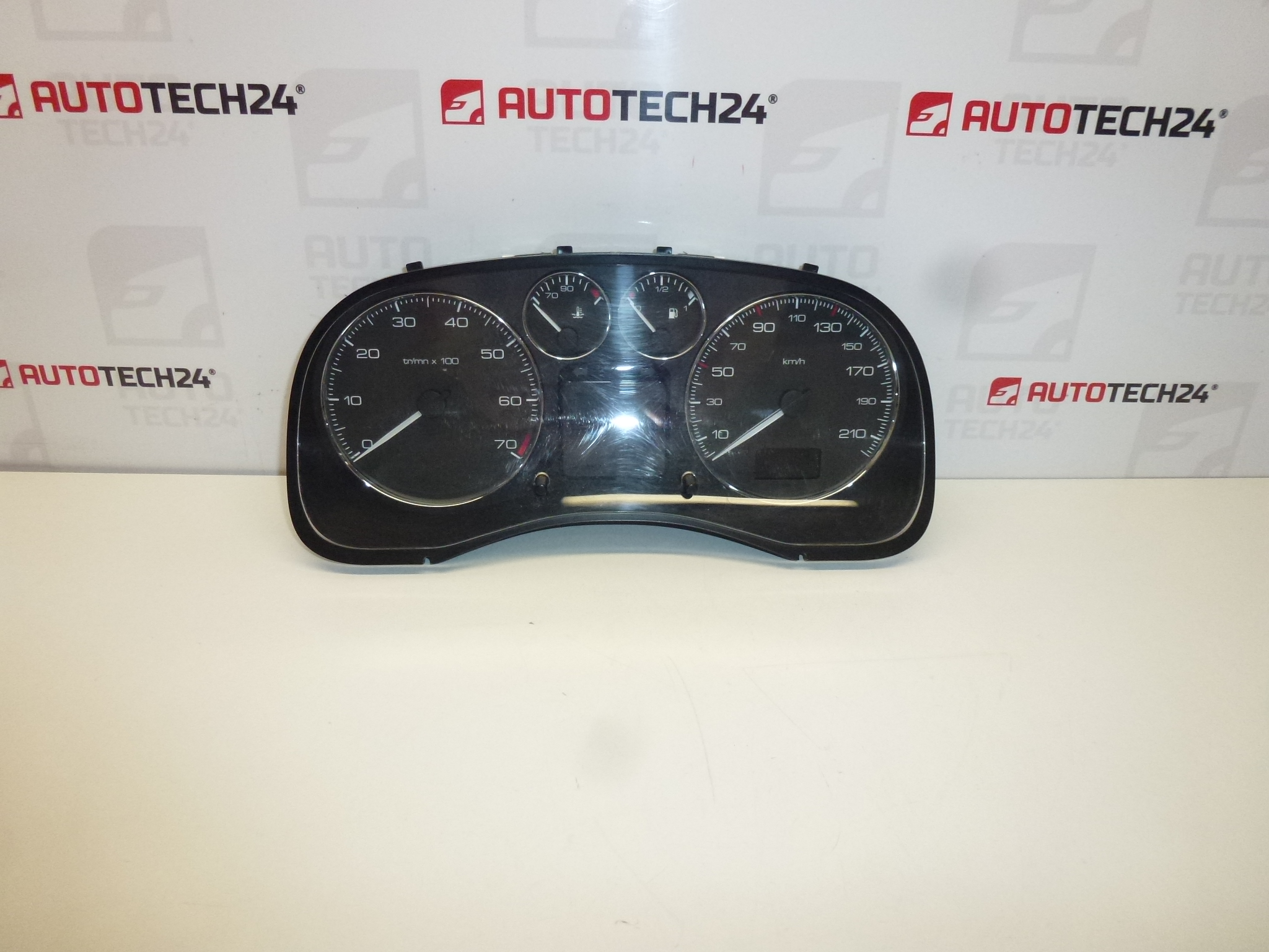 Tachometer Peugeot 307 II kørt 215000 km 9654485080 6106N0