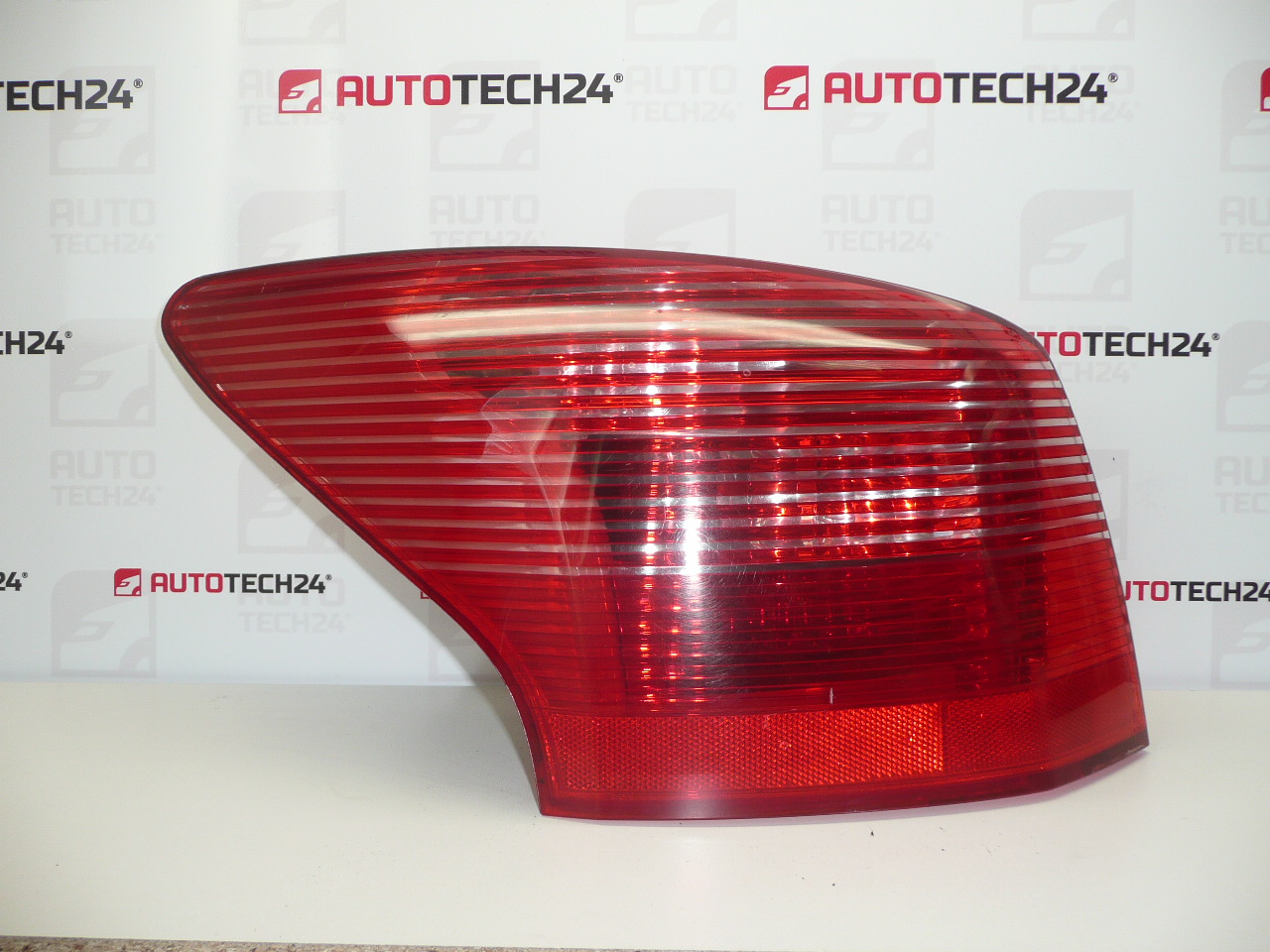 Venstre baglampe Peugeot 407 SW 9641948780 6350T3