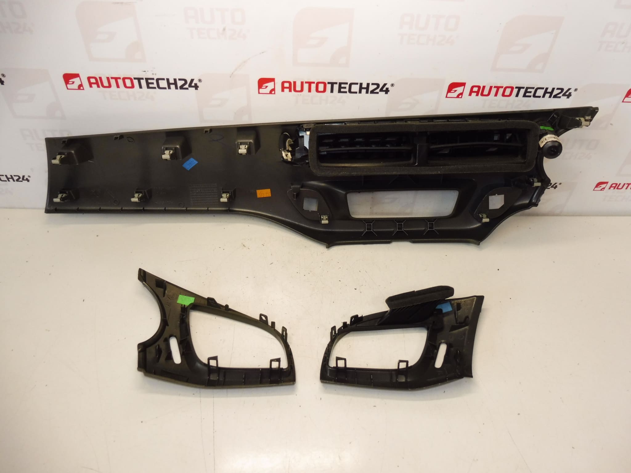 Citroen C3 II A51 Dashboard Trim Kit 9685748677 96857498ZD 96857501ZD - Billede 2