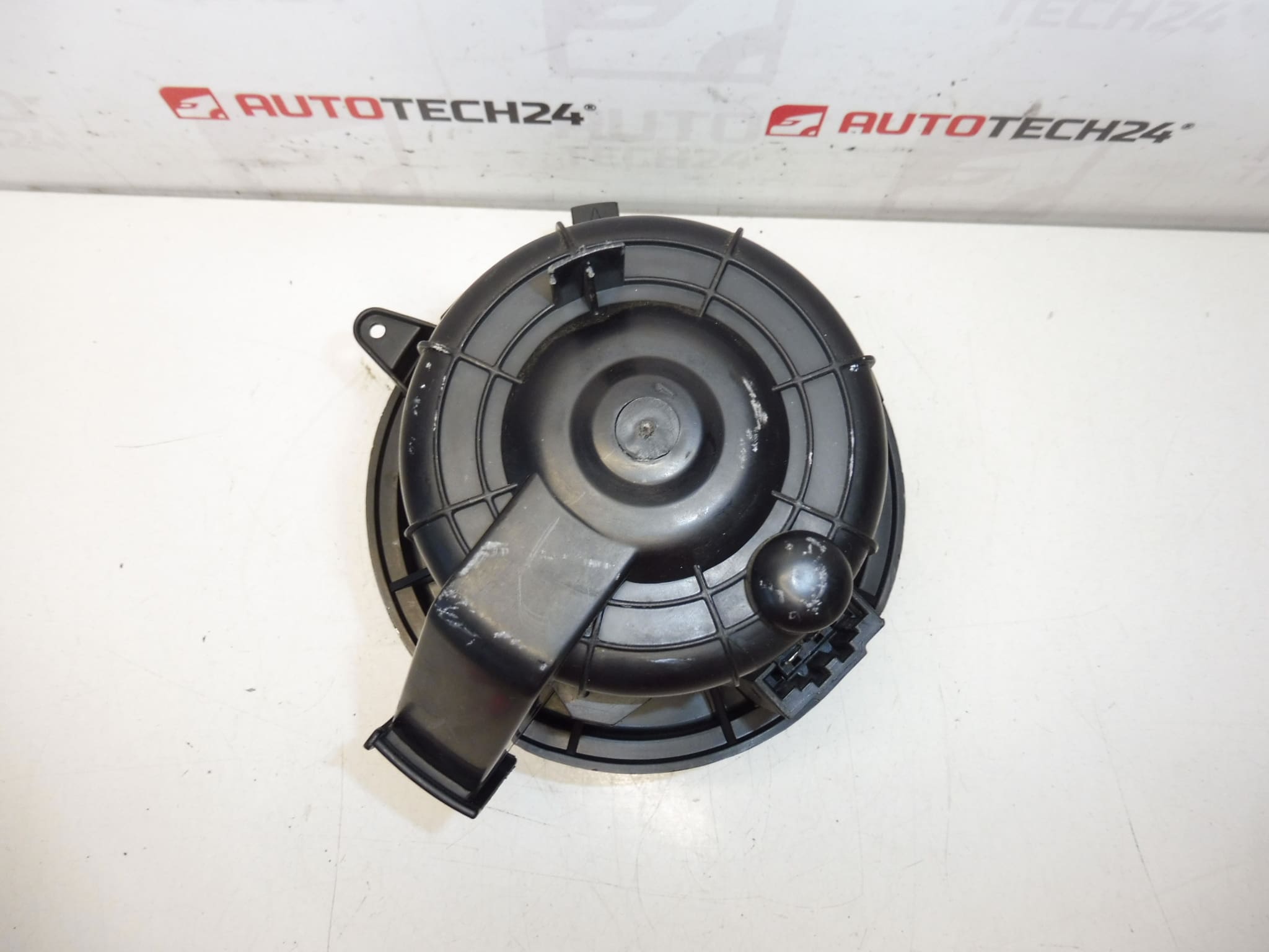 Varmeblæser Valeo Citroën Peugeot T4190001 6441CR - Billede 2
