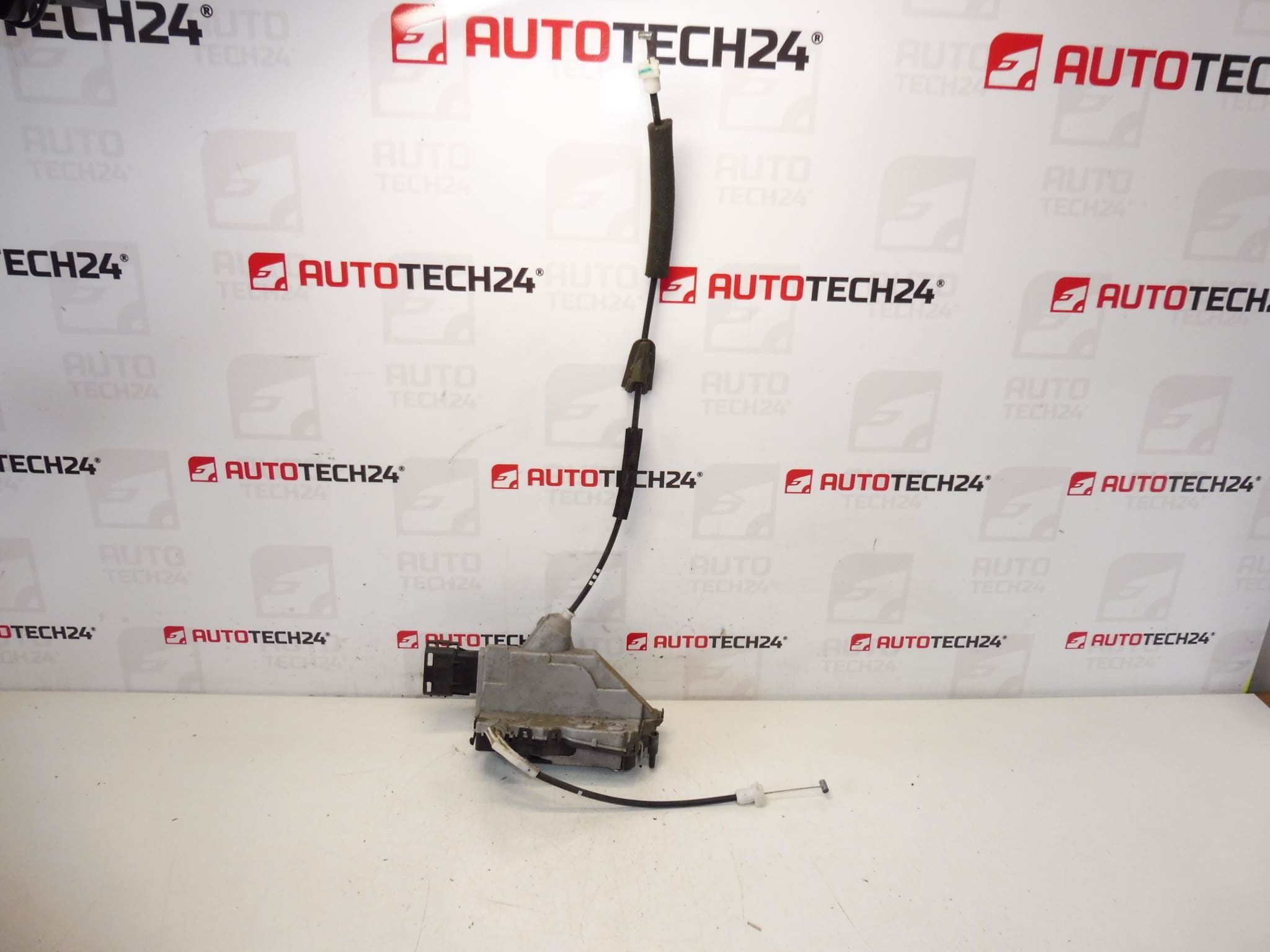 Venstre bagdørslås Citroën C3 II A51 9800625080