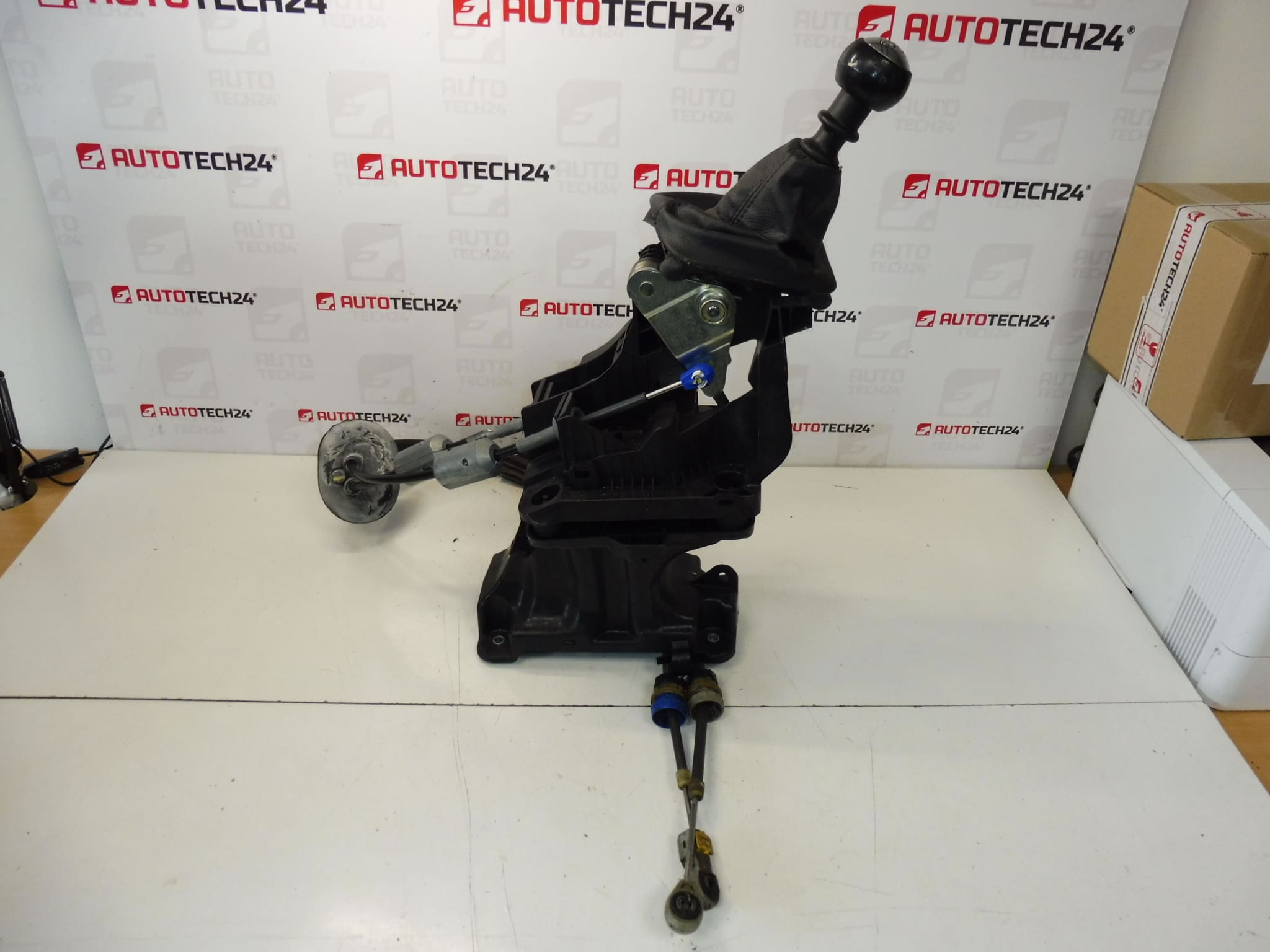Gearskifter Peugeot 3008 5008 2400KQ 2403V2 240891 - Billede 2