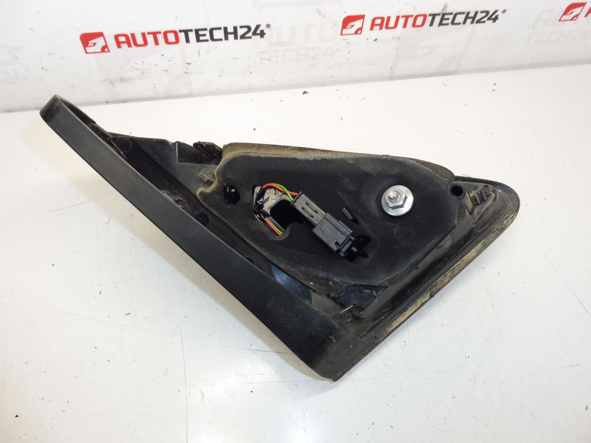 Peugeot 3008 låg baglygte højre 9805511280 - Billede 2