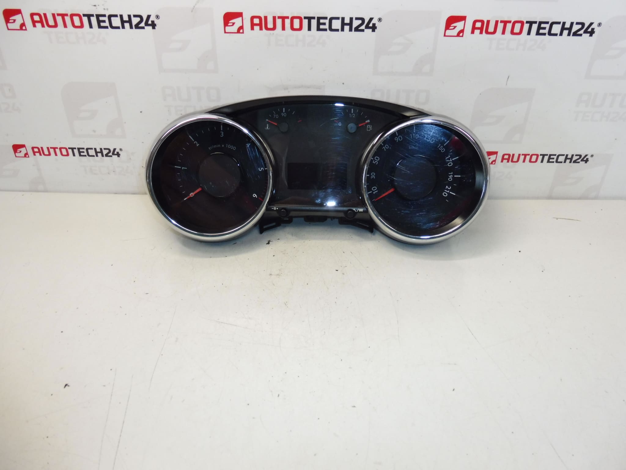 Speedometer 98000 km Peugeot 3008 5008 9805232380 9810462780