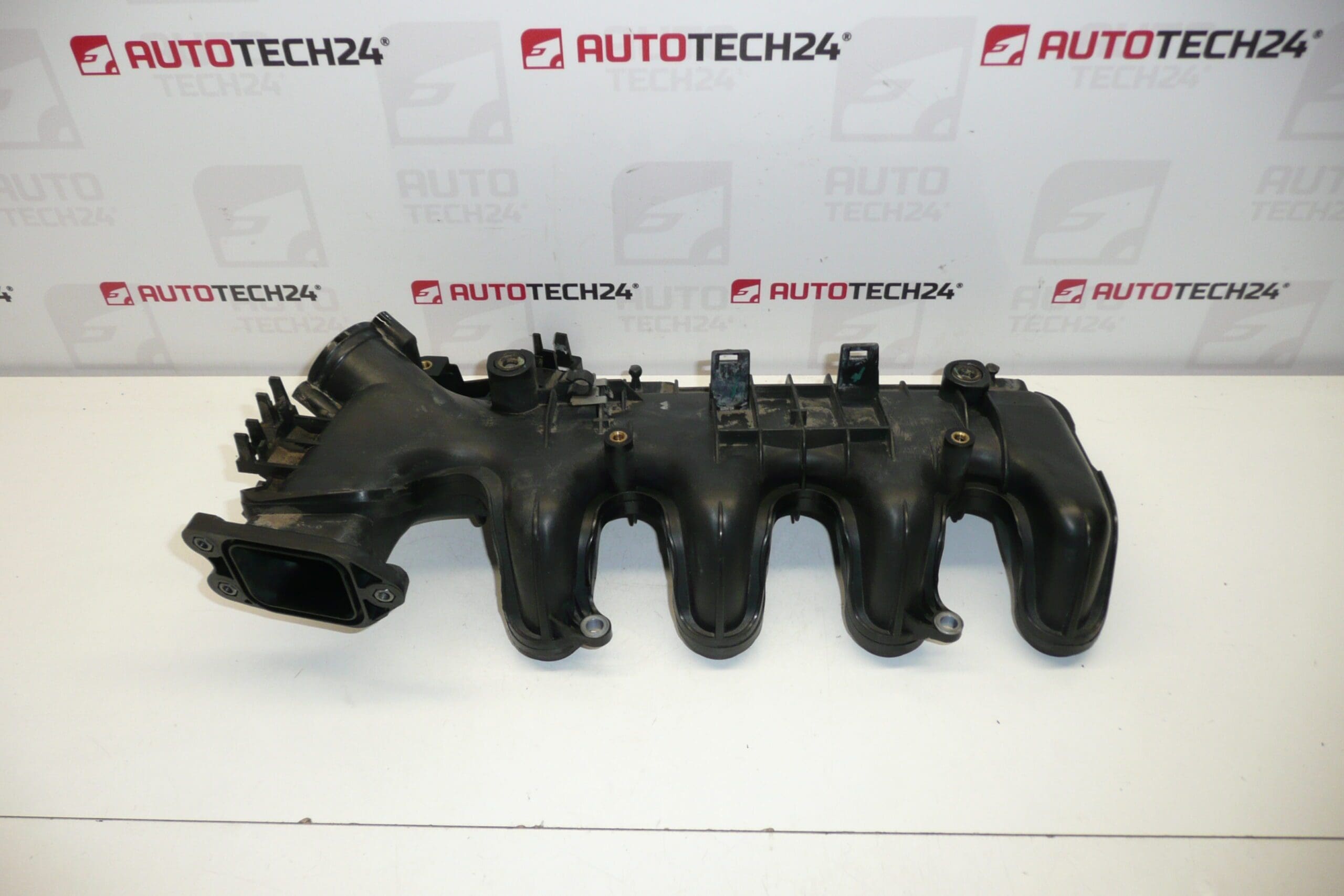 Luftindtag 1.6 HDI Citroën Peugeot 9653808680 9684941780 0361N3
