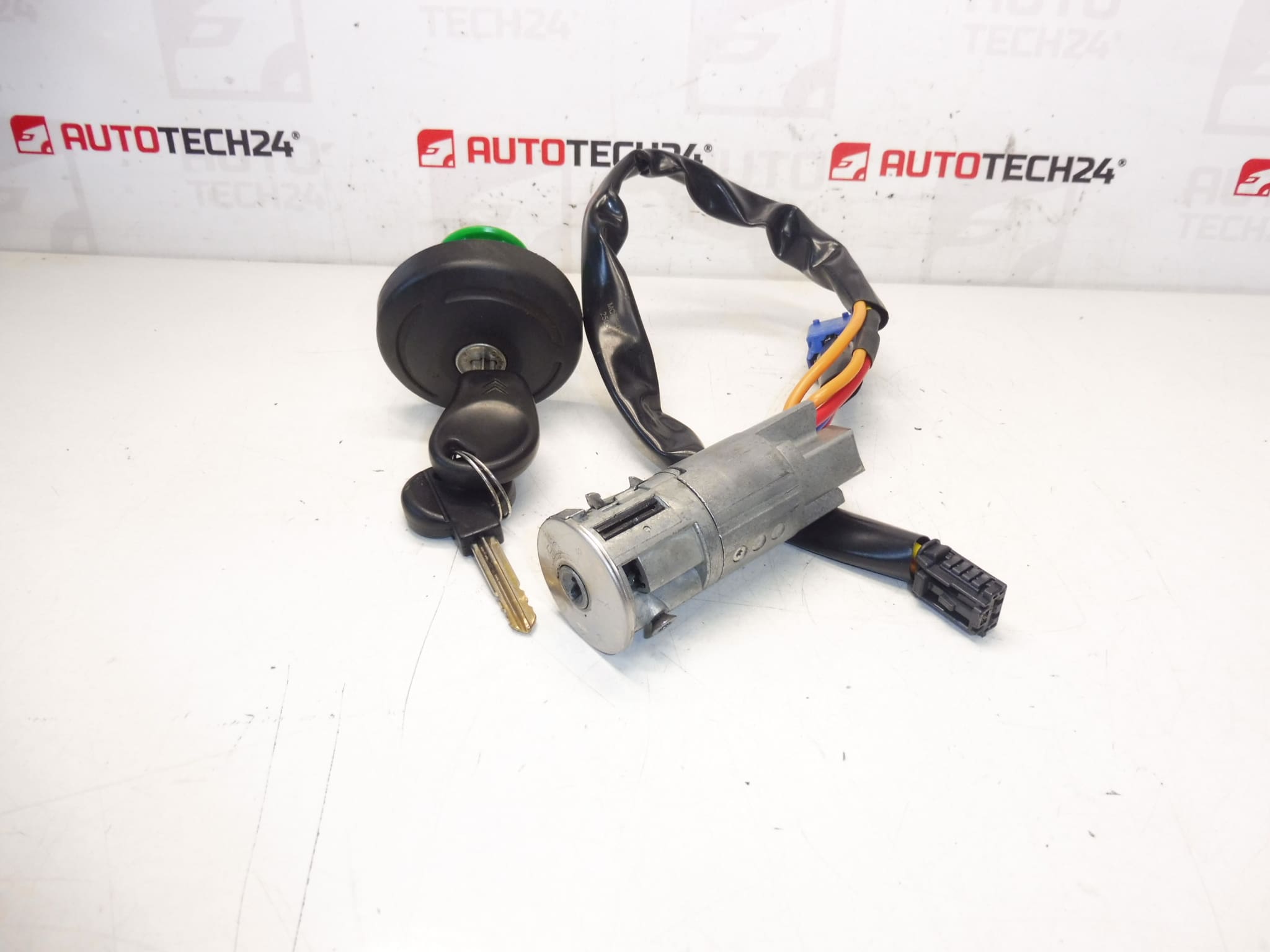 Afbryderboks 2 nøgler Citroën Xsara Picasso 4162HK 4162CK
