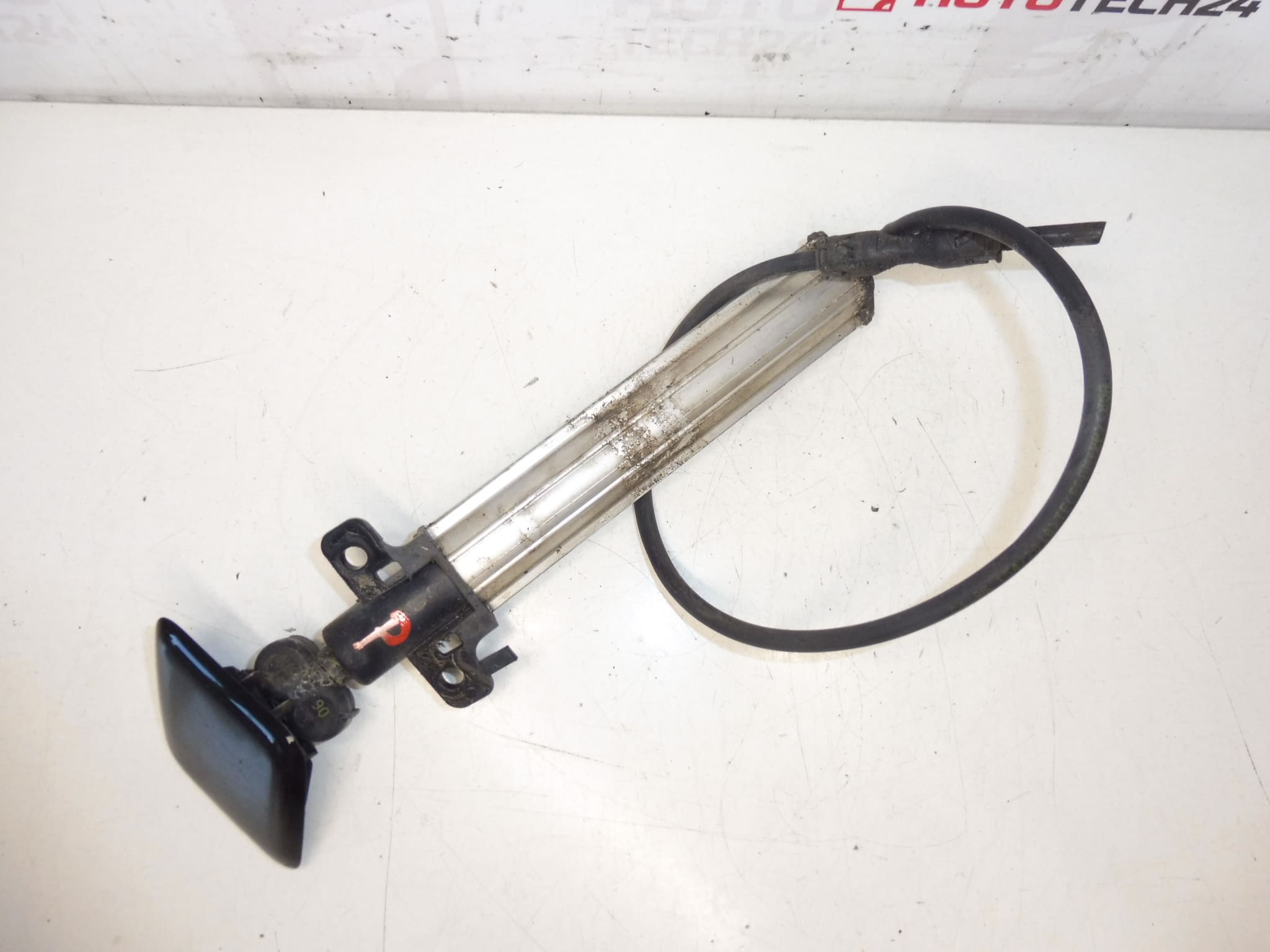 Højre forlygtesprinklermundstykke Peugeot 308 T7 6438Y8 6438Z0 - Billede 2