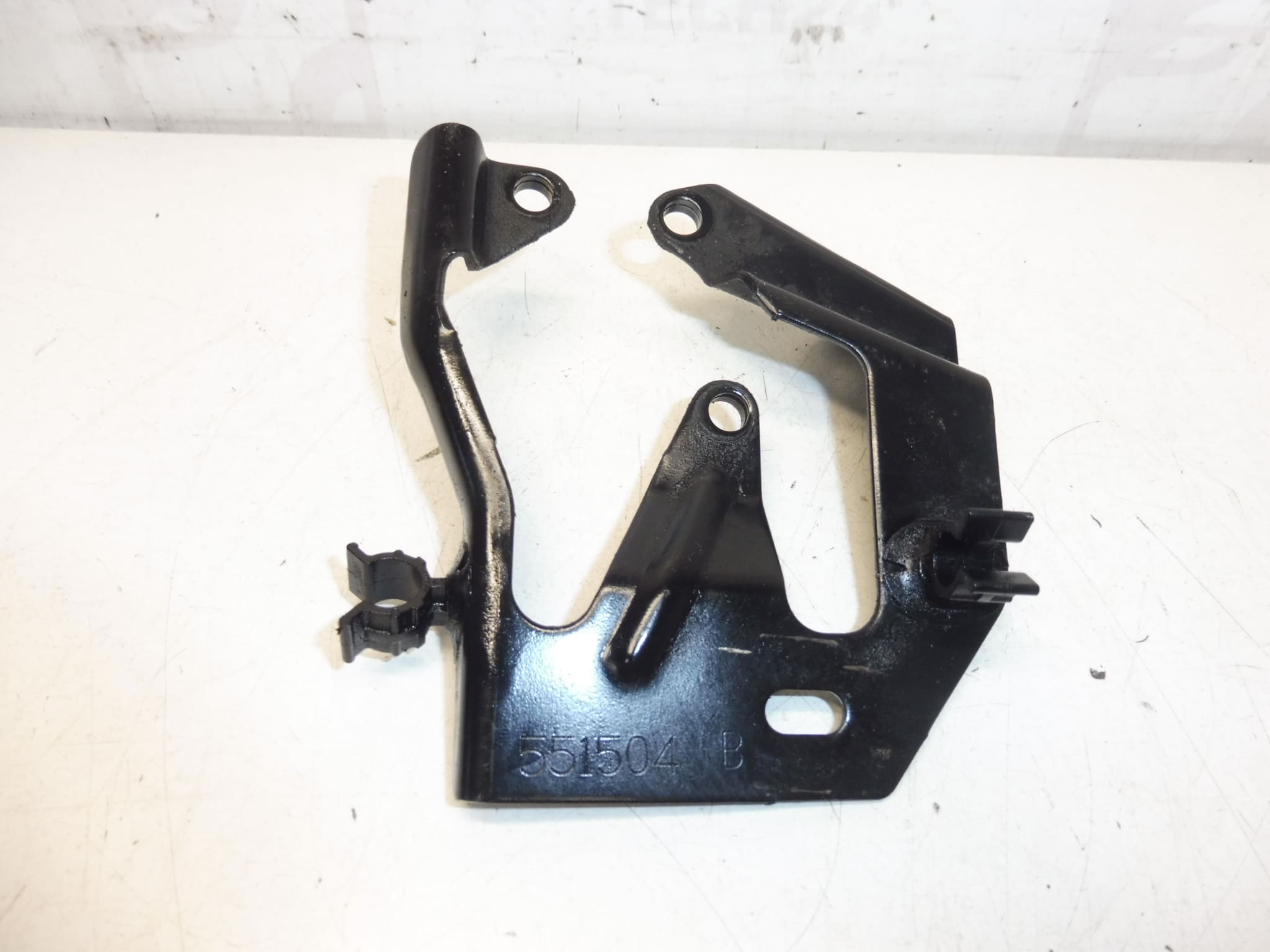Indsprøjtningspumpeholder bag 1.4 1.6 HDI 192666 - Billede 2