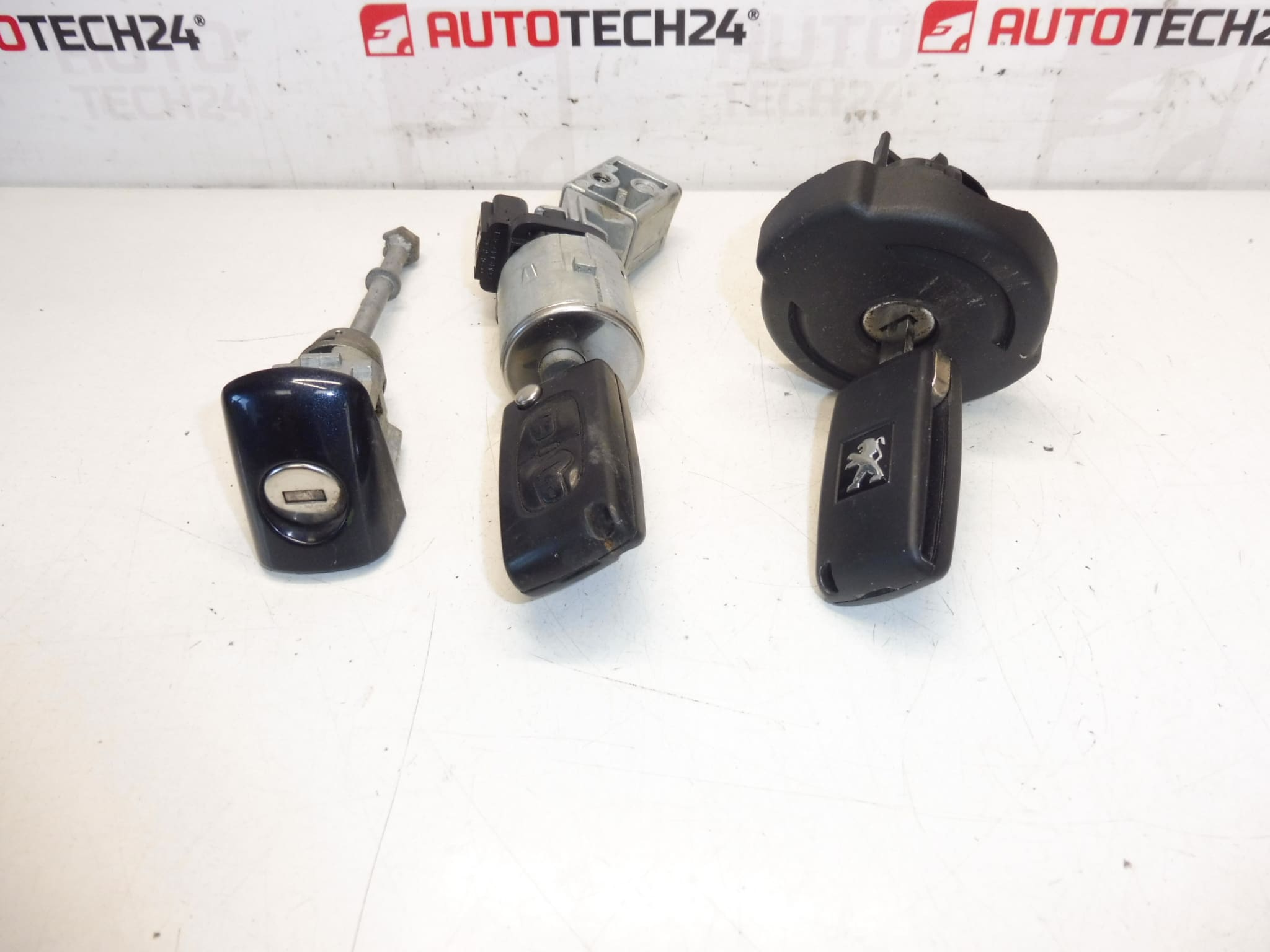 Låsesæt 2 nøgler Peugeot 3008 5008 4162SX 4162KF 4162XT