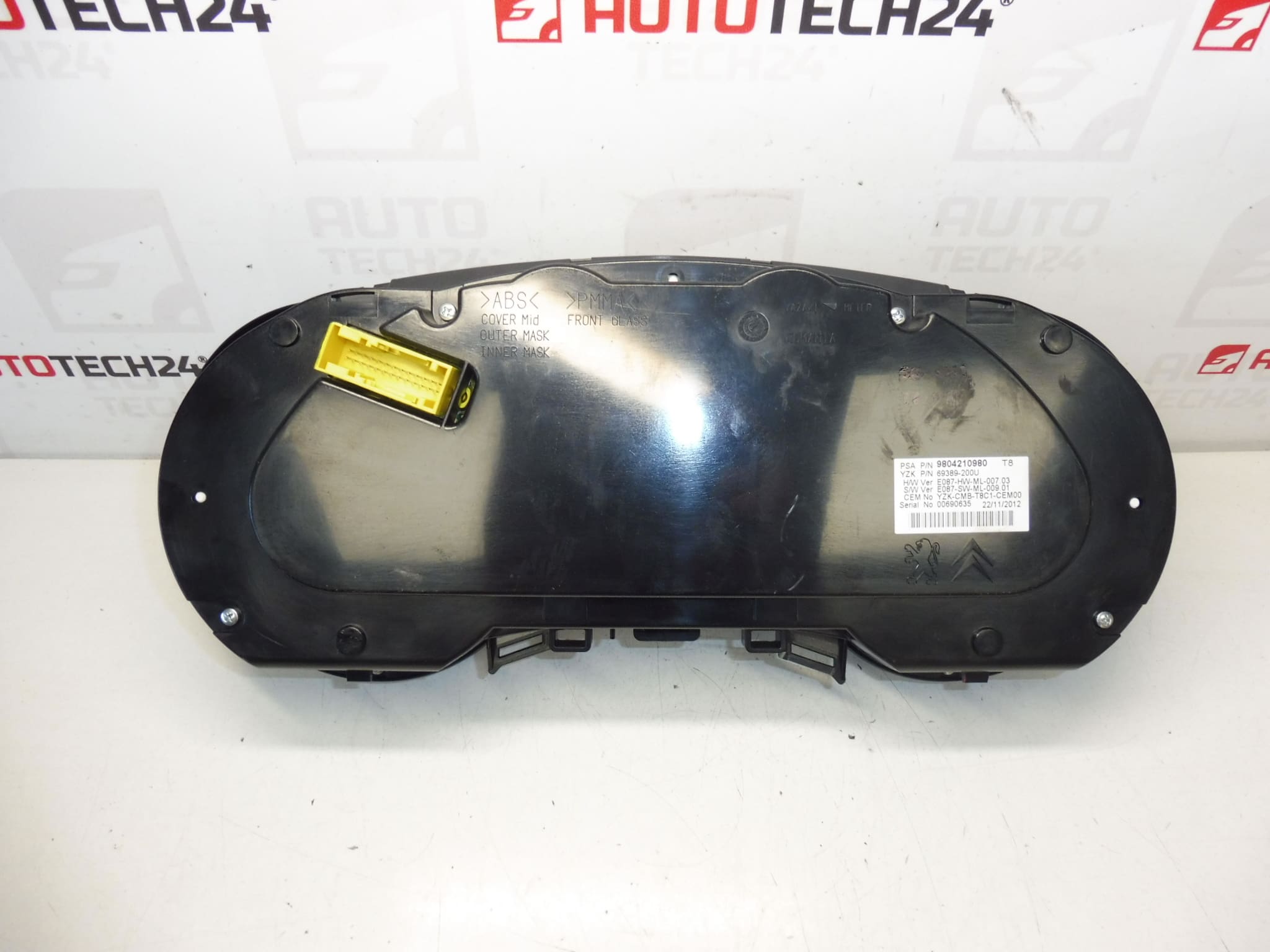 Speedometer 144000km Peugeot 3008 5008 9804210980 980462780 - Billede 2